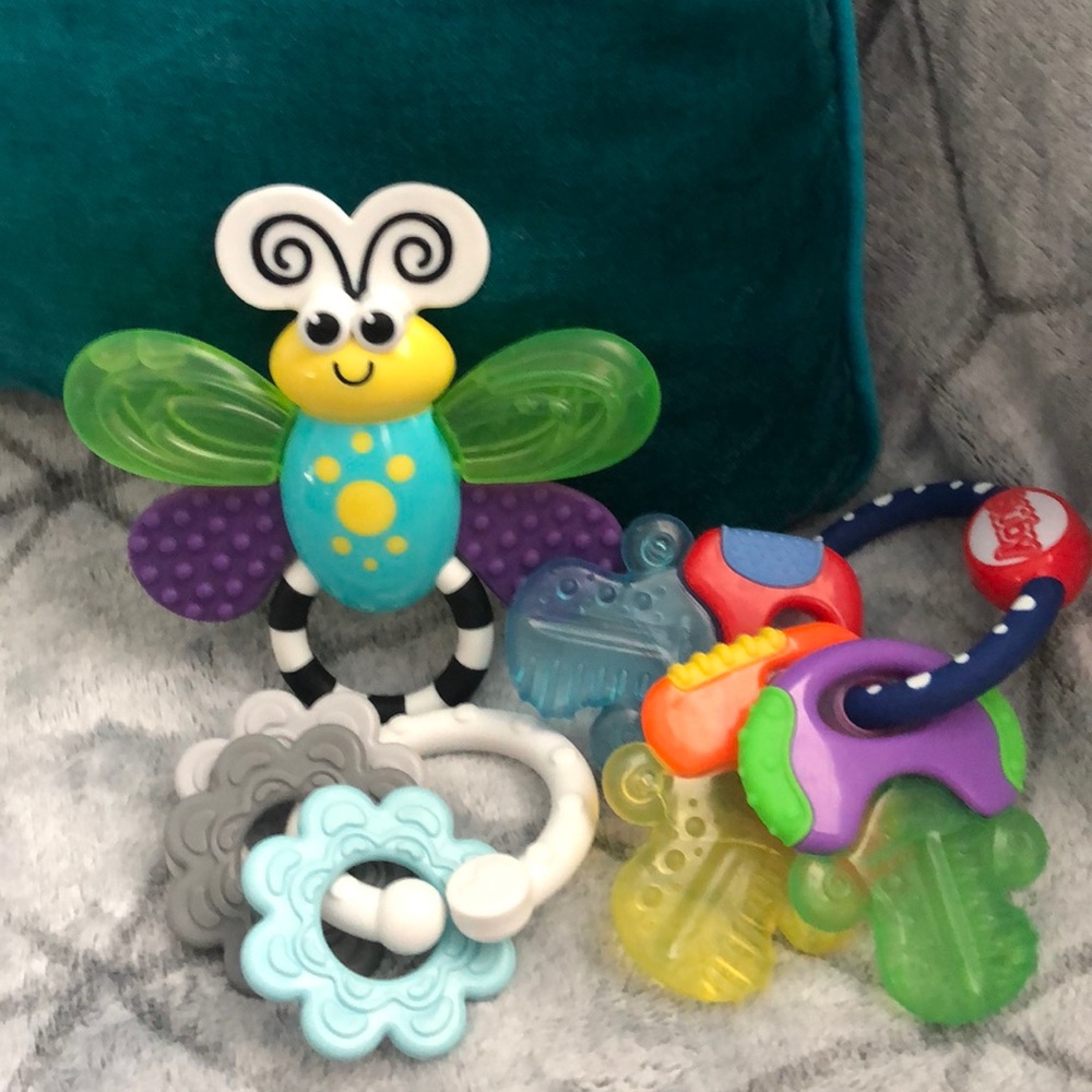 Baby teething toys